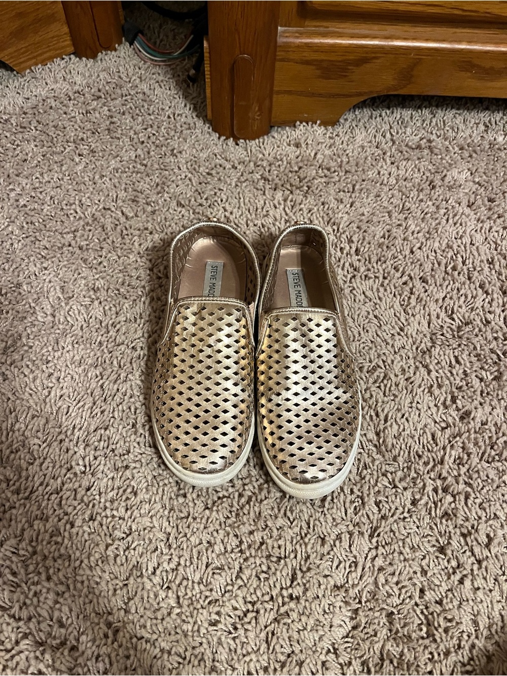 Steve Madden Metallic rose Gold Slip-On Sneakers